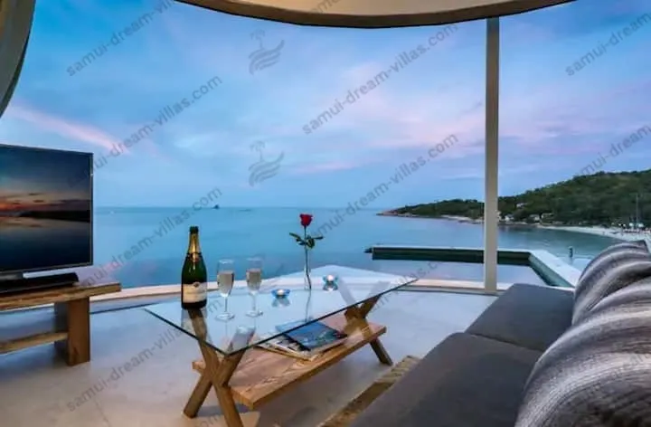 Modern 2 Bedroom Seaview Villa Comet