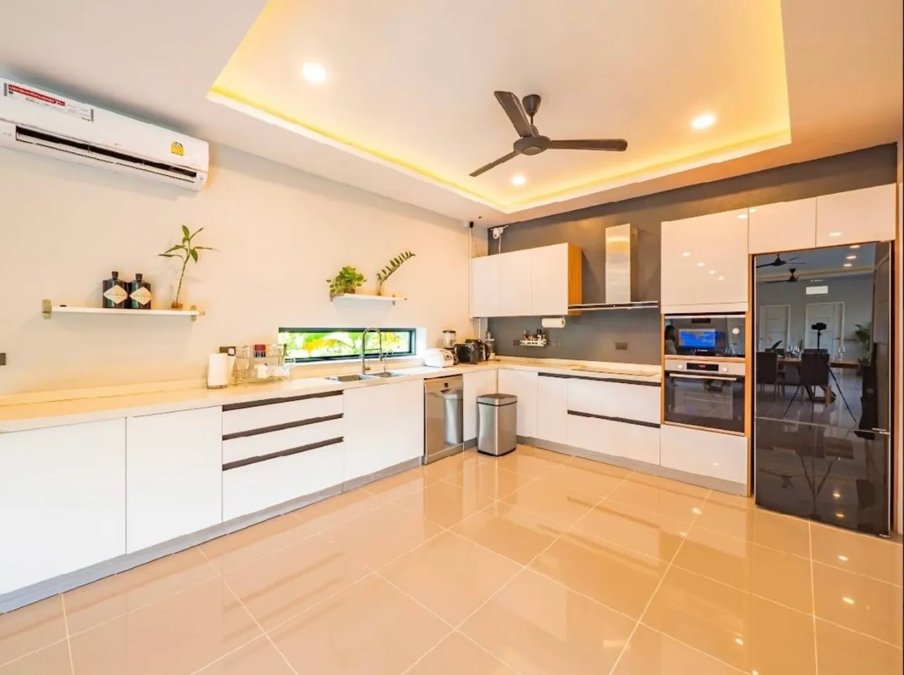 3 Bedroom Villa Parish — photo 3