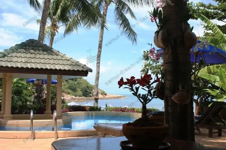 5 Bedroom Beachfront Villa