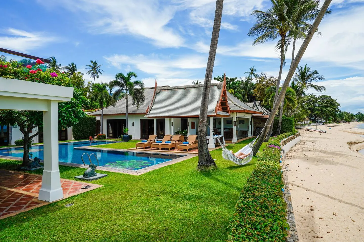 6 Bedroom Luxury Villa Lotus