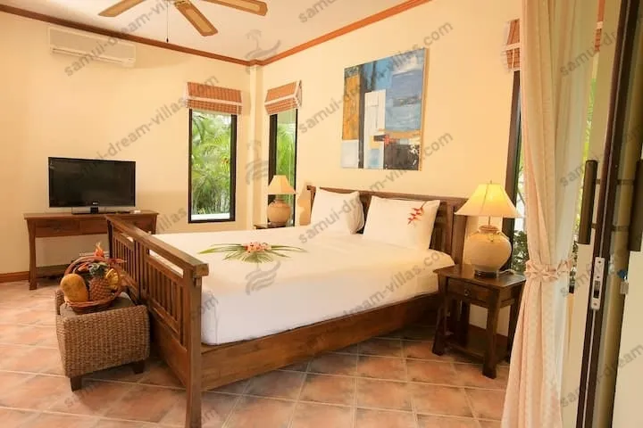 5 Bedroom 5 Palms Villa - 20 seconds walk to beach — photo 2