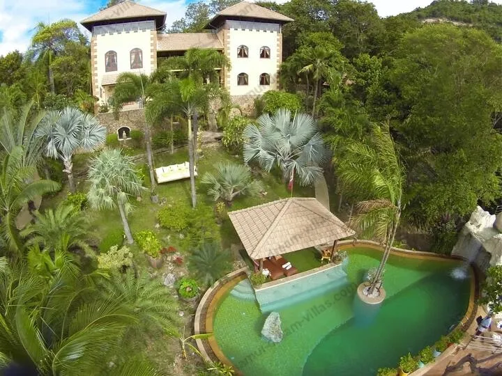 Ever dreamed of staying in a 3 Bedroom Castle?