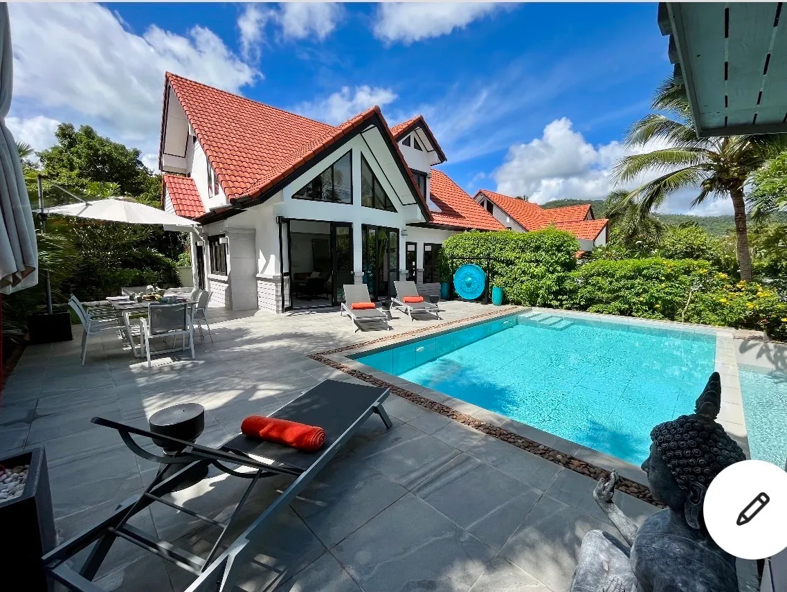 4 Bedroom Pool Villa in Bophut