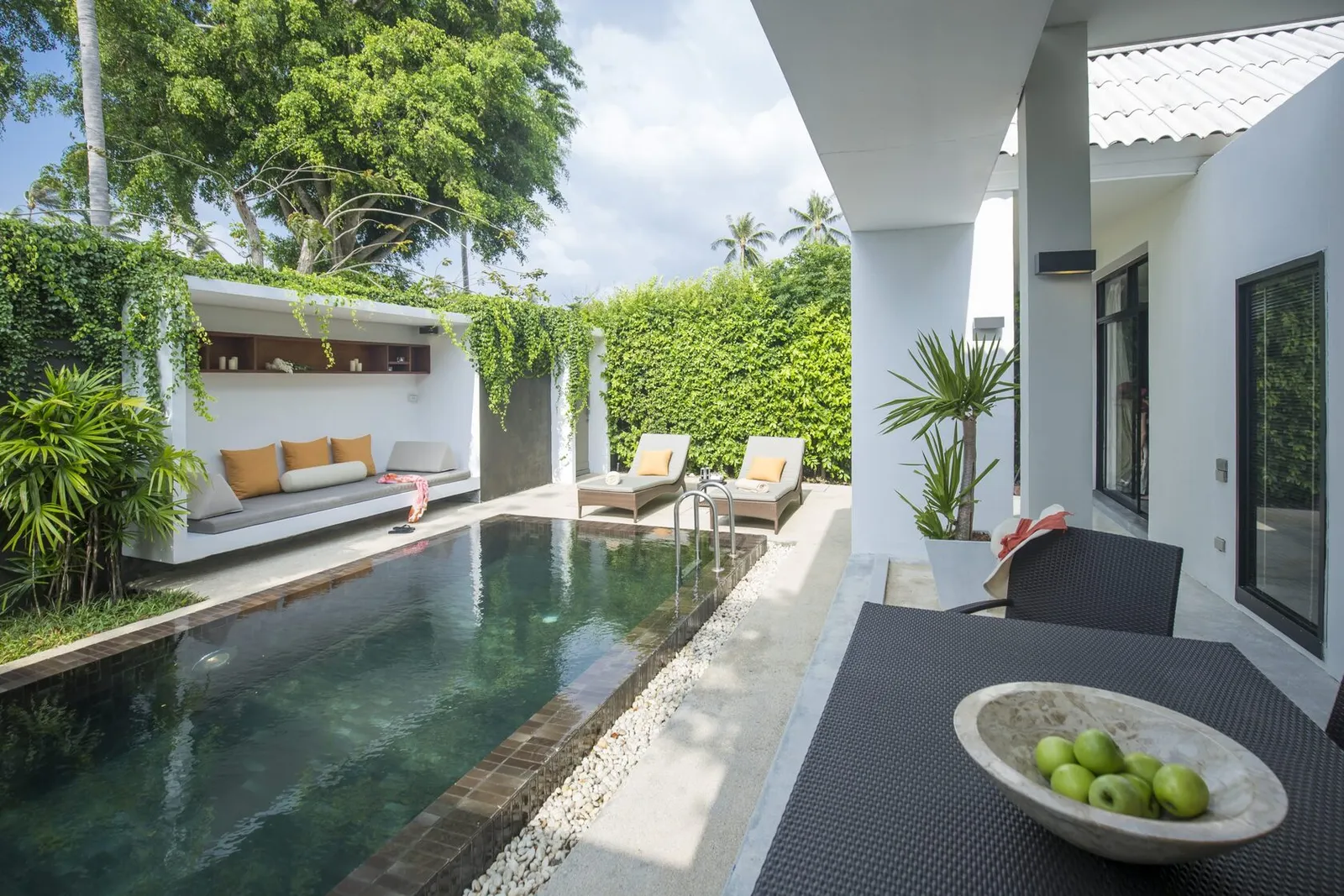 1 Bedroom Pool Villa on beachfront resort — photo 3