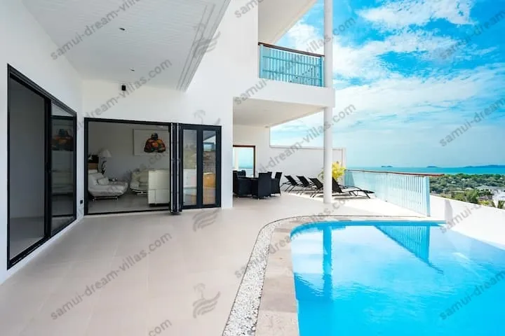 4 Bedroom Seaview 5 mins to beach