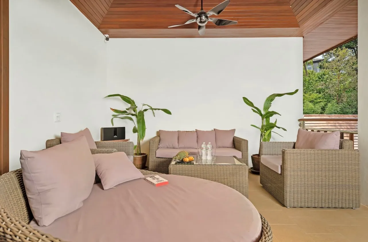 Breathtaking 6 Bedroom Seaview Villa — photo 4