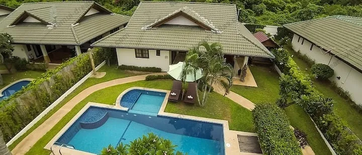5 Bedroom 5 Palms Villa - 20 seconds walk to beach — photo 3