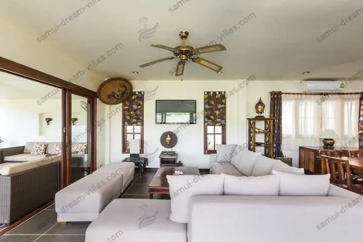 6 Bedroom Grand Villa 20 seconds walk to beach — photo 4
