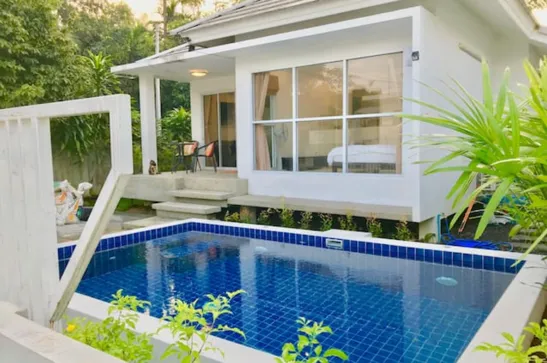 2 Bedroom Luxury Villa Jasmine ~ Short walk to Beach
