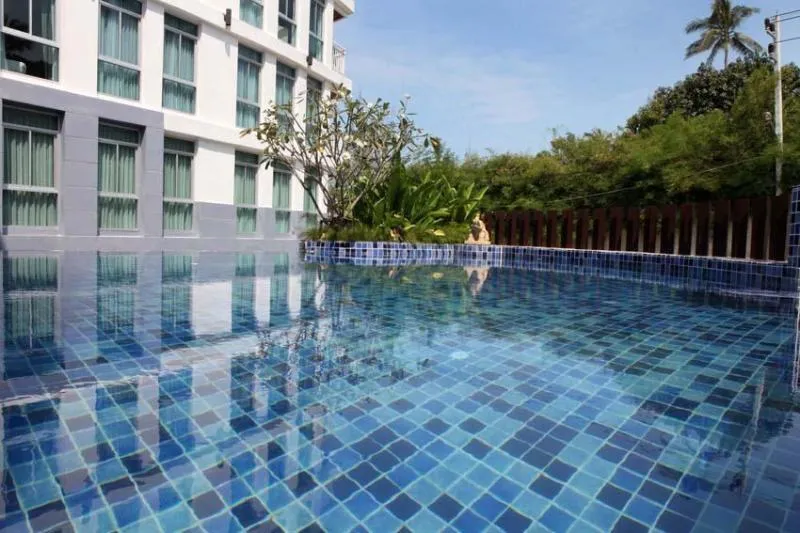 1 Bedroom Sea View Apartment — photo 4