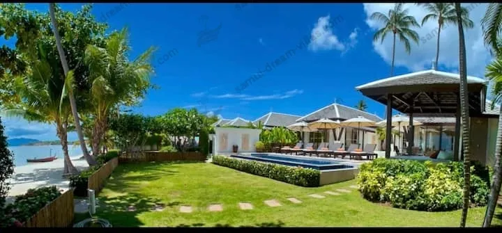 3 Bedroom Beachfront Villa Cava