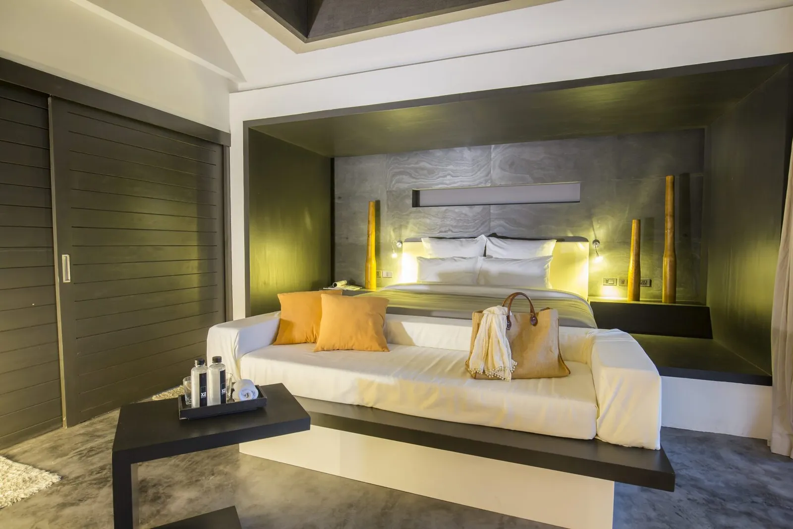 1 Bedroom Pool Villa on beachfront resort — photo 2
