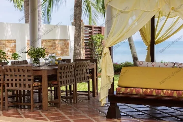 3 Bedroom Beachfront Villa Petals — photo 4