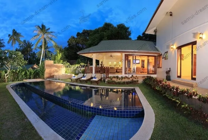 6 Bedroom Grand Villa 20 seconds walk to beach — photo 2