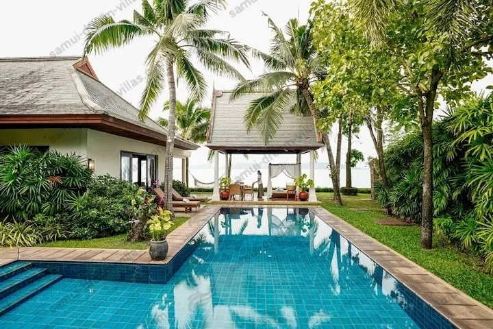 3 Bedroom Beachfront Villa Rose