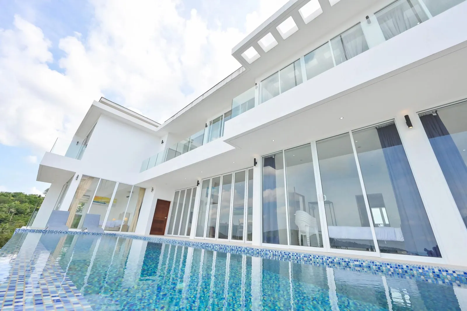 5 Bedroom Villa